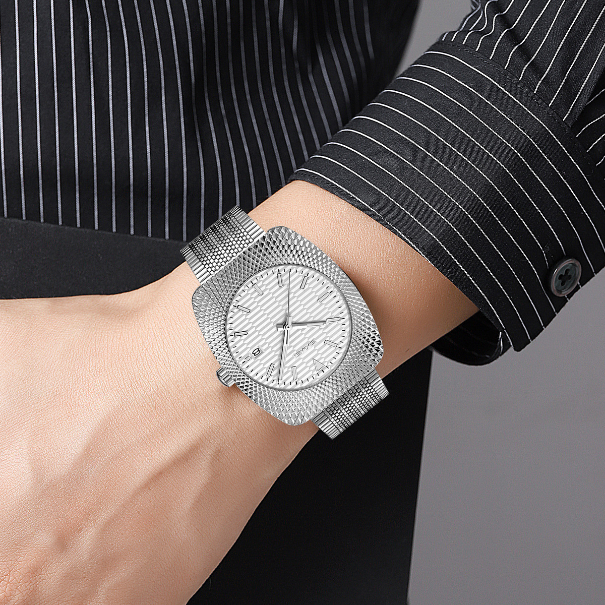 Momento de acero inoxidable reloj de cuarzo 30 metros calendario impermeable relojes de hombre comercio exterior regalos al por mayor personalizados