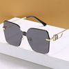 Fashionable sunglasses, square trend sun protection cream, glasses solar-powered, new collection, UF-protection