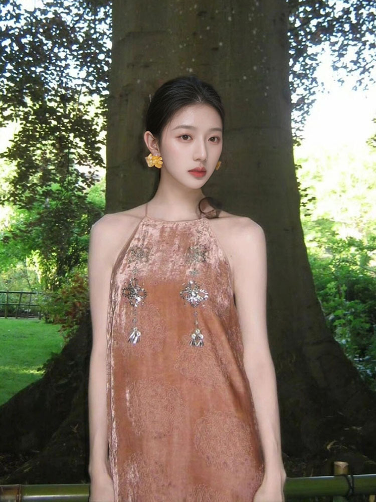 Đầm bodycon dài tay lệch vai cổ yếm chất rayon mềm mại — Màu đỏ cam