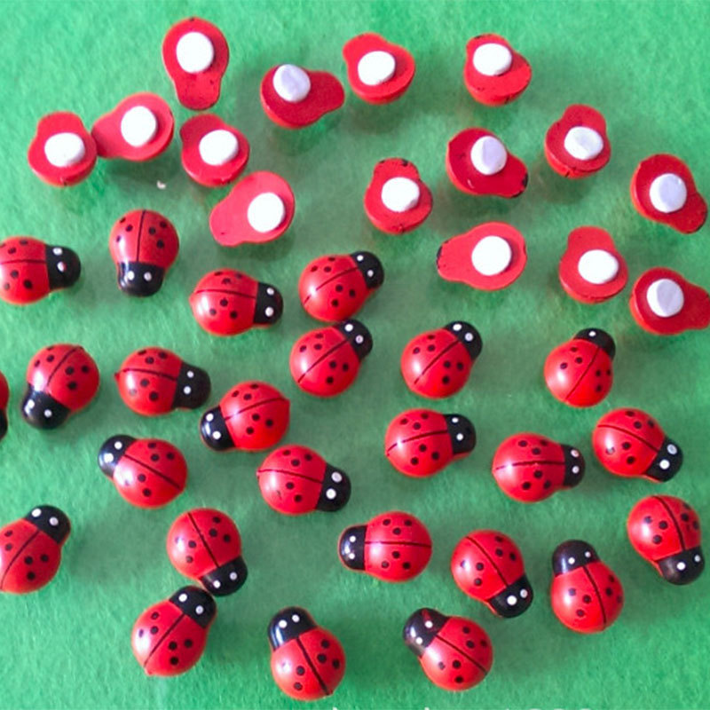 Moss Micro Landscape Ornaments Wood Craft Beetle Coccinella septempunctata DIY Home Decoration Accessories
