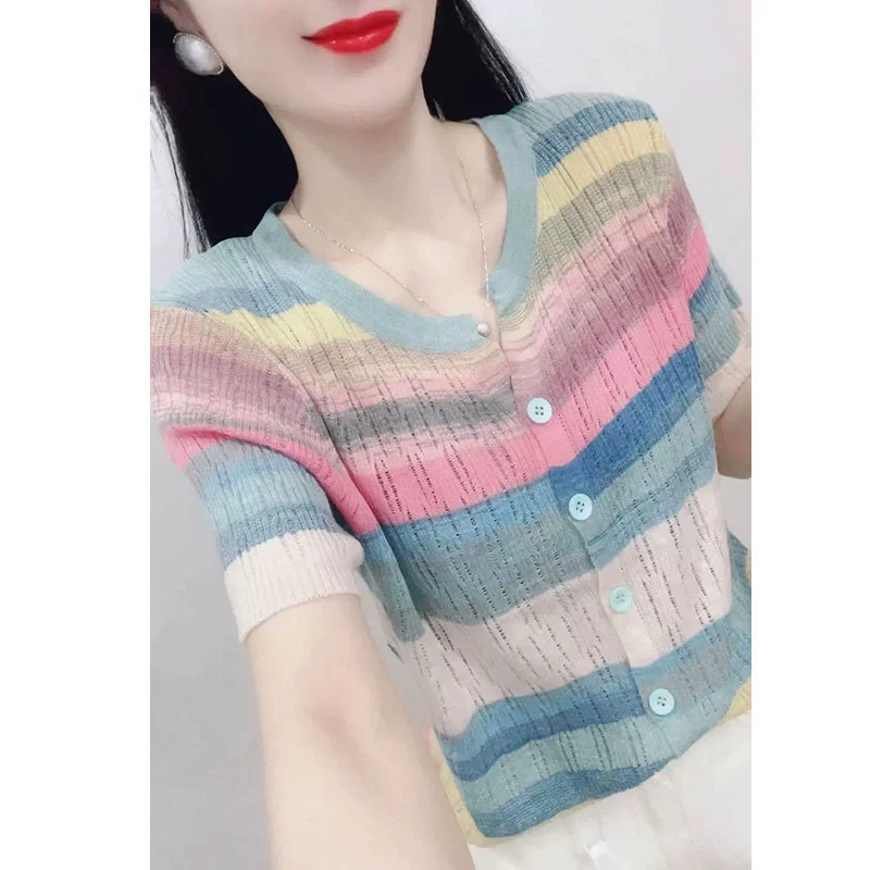 Женский трикотажный свитер в радужную полоску, лето 2025, новый стильный кардиган, модный универсальный топ для похудения