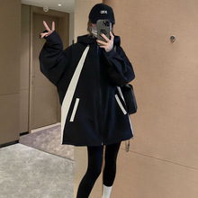 2025秋装新款棒球服上衣连帽撞色拼接休闲减龄中长款冲锋衣外套女