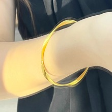 18K金莫比乌斯手镯女黄金镯子高级感设计小众时尚简约手环不掉色