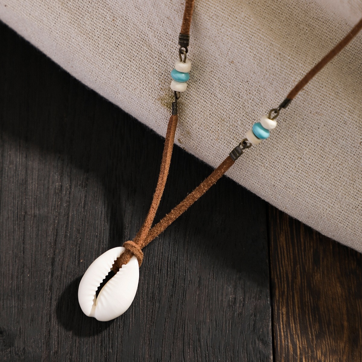 Europeo y americano simple nuevo terciopelo cuerda Shell collar de los hombres de moda simple alto sentido nicho clavícula cadena transfronteriza joyería de los hombres