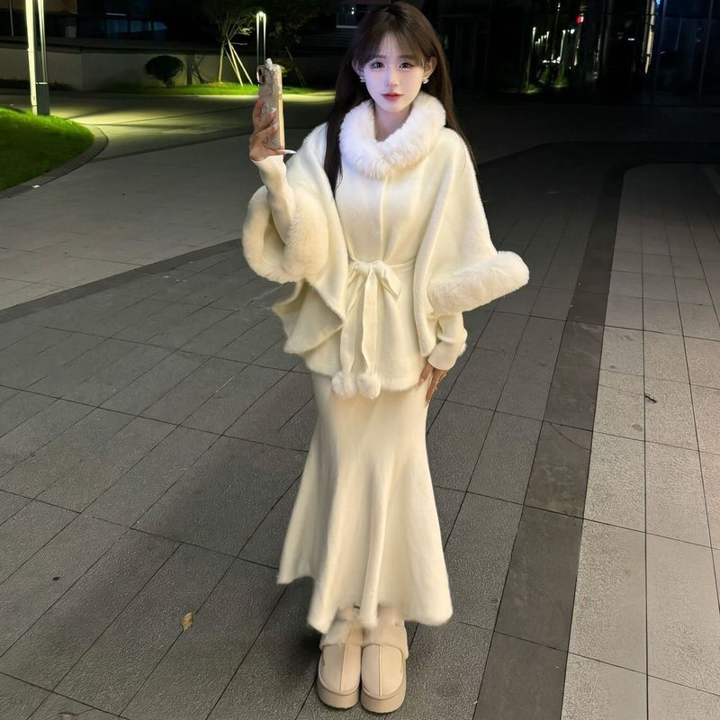 社会女秋冬网红新款气质斗篷大衣小香风外套+针织鱼尾半身裙套装|undefined
