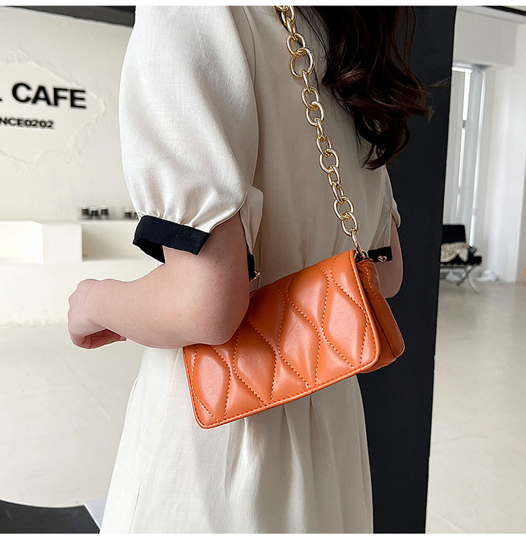 195g Weight Synthetic Leather Lining Material Sewing Thread Fashion Element Flip Cover Closure Type Single Shoulder Strap Strap Type Square Bag Bags Type Casual Occasion Pu Leather Material Solid Color Pattern All Seasons Season Women's Gender Classic Style Style Square Shape Women's Pu Leather Solid Color Classic Style Sewing Thread Square Flip Cover Square Bag 6