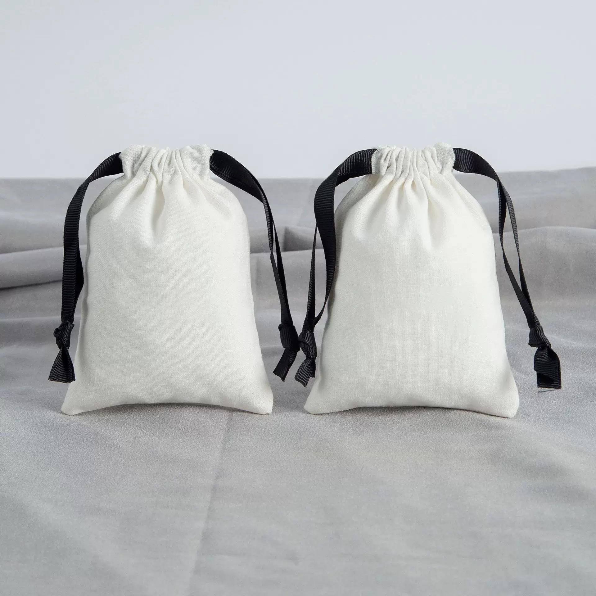 厂家直供棉布束口袋珠宝饰品收纳袋抽绳礼品包装袋棉麻首饰袋批发