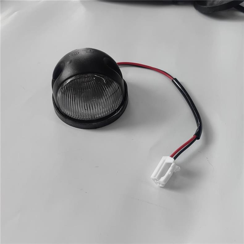 Roof light compatible with Auman ETX cab H2 marker light 3569 series ceiling width indicator light circular exterior roof light