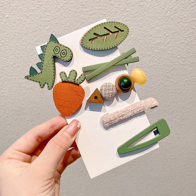 Clip de flequillo lateral rojo de la red femenina 2025 nueva horquilla simple clip de una línea horquilla clip de cabello roto tocado clip de pico de pato