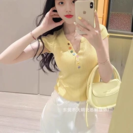 女式针织衫;吊带背心;连衣裙