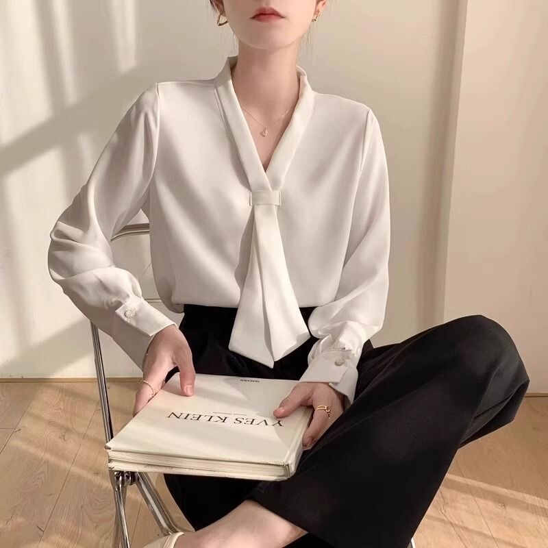 Shanlida Di's New Spring and Autumn French-Style Elegant White Shirt with a Flowing Collar for Women, Featuring a Unique Design for Professional Interviews and Formal Wear