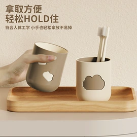 收纳盒;衣钩/挂钩;马桶清洁垫