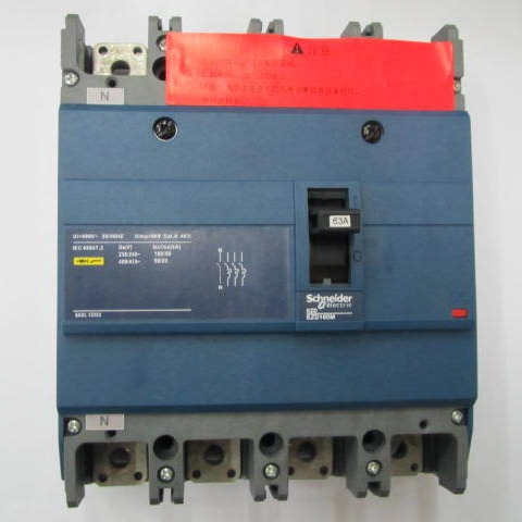 原装正品EZD160M4063N 4P 63A Schneider空气开关塑壳式断路器