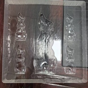 ���ܰ��b����PVC͸���忨����бP�����ݚ�PET���Ϻ���߃��к�