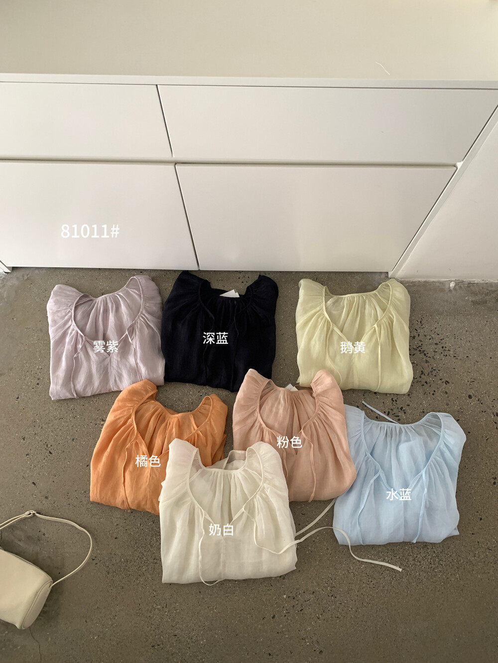 Áo sơ mi nữ linen tay dài cổ V dây buộc phong cách lười biếng — Xanh nước biển, màu hồng, Vàng nhạtcolor, trắng sữa chi tiết 28