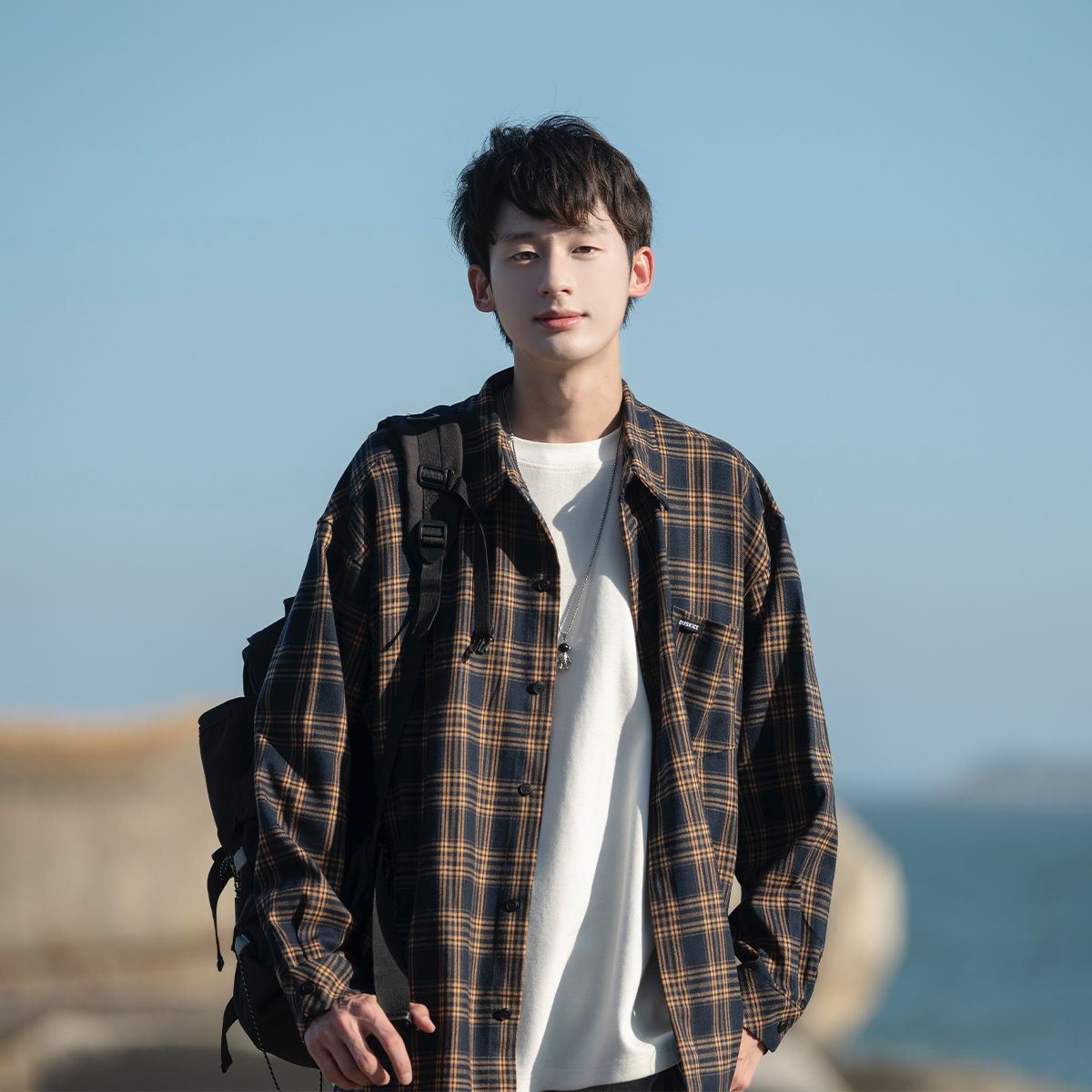 Suministro directo de fábrica camisa a cuadros japonesa manga larga de los hombres 2023 primavera y otoño camisa retro de los hombres sueltos abrigo de los hombres