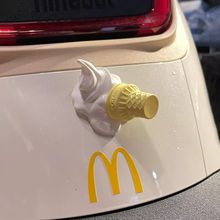 汽车饰品摆件冰淇淋甜筒挂饰汽车九号摩托车挂件电动车创意装饰品