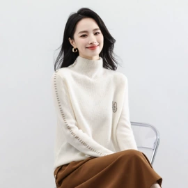 女式毛呢外套;女式羊绒衫;女装呢料加工