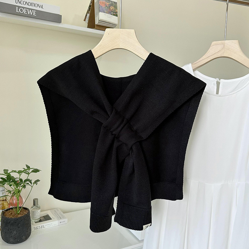 Mantón exterior de mujer 2025 nuevo estilo primavera y otoño a rayas de punto pequeño chal fino de gama alta a juego suéter camisa bufanda