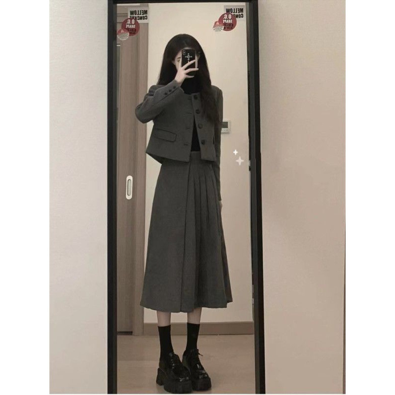 秋冬のプリントはスーツを着ています。|undefined