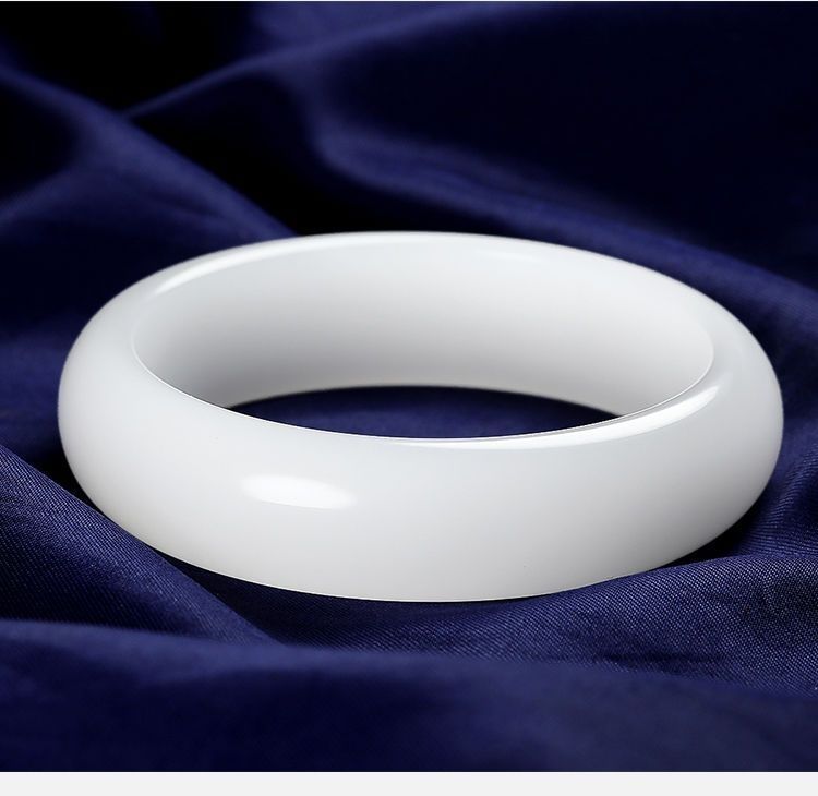 Vòng tay ngọc Hetian tự nhiên cao cấp – vàng lụa trắng mỡ cừu, đường kính trong 54–63 mm chi tiết 9