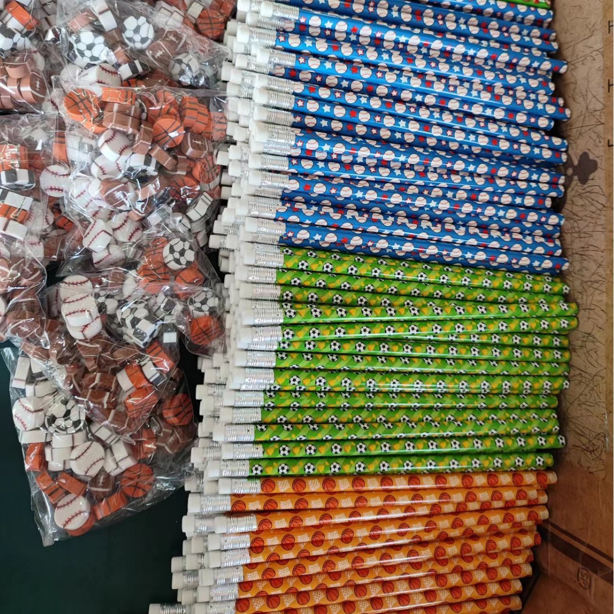 Baloncesto fútbol tema Deportes traje comercio electrónico transfronterizo lindo caucho Comercio exterior lápiz fuente fábrica exclusiva