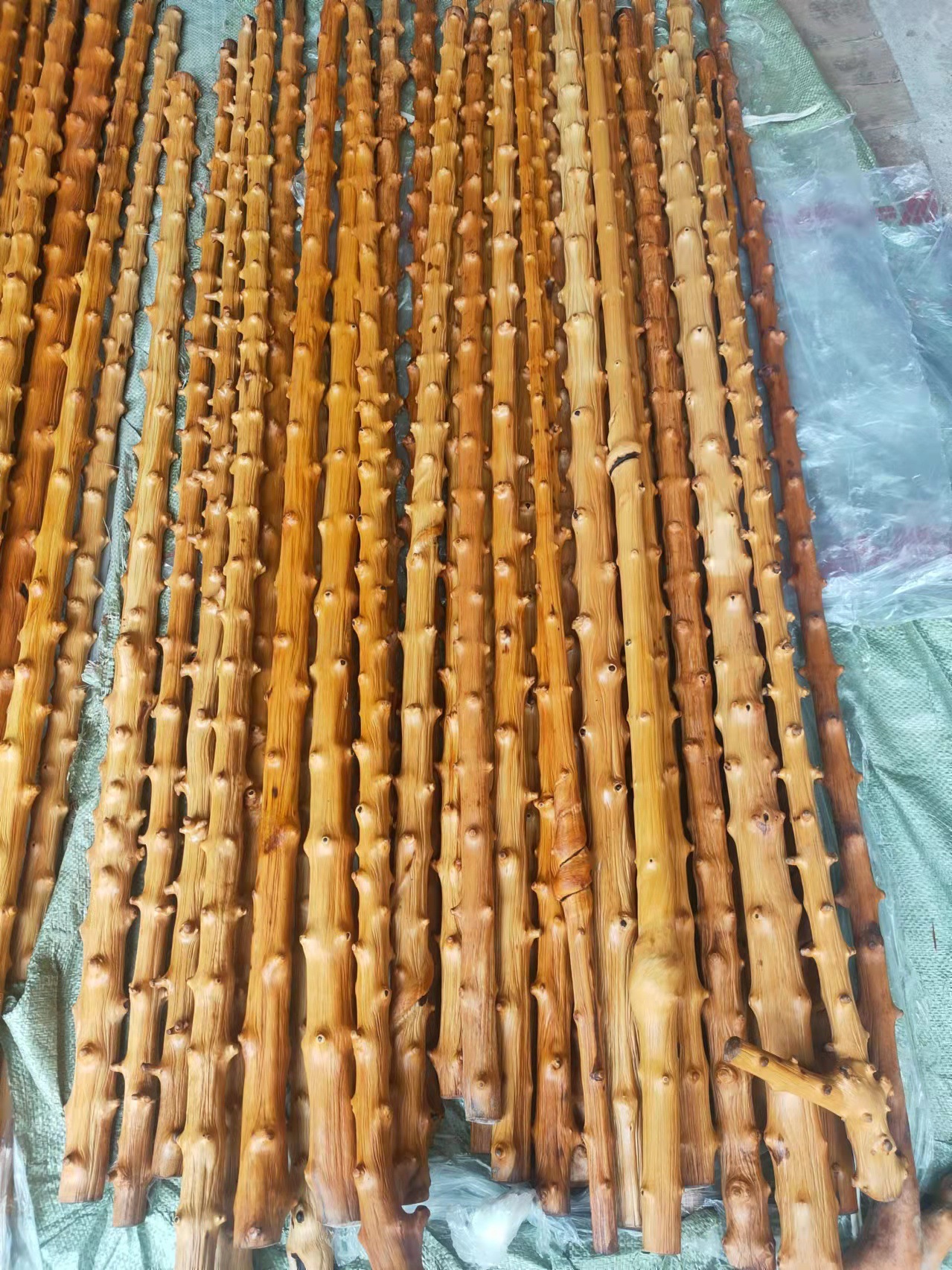 工厂对节木武术棍把玩棍按摩棍长度150-180CM刺棍鞭杆棍手持棍子-阿里巴巴