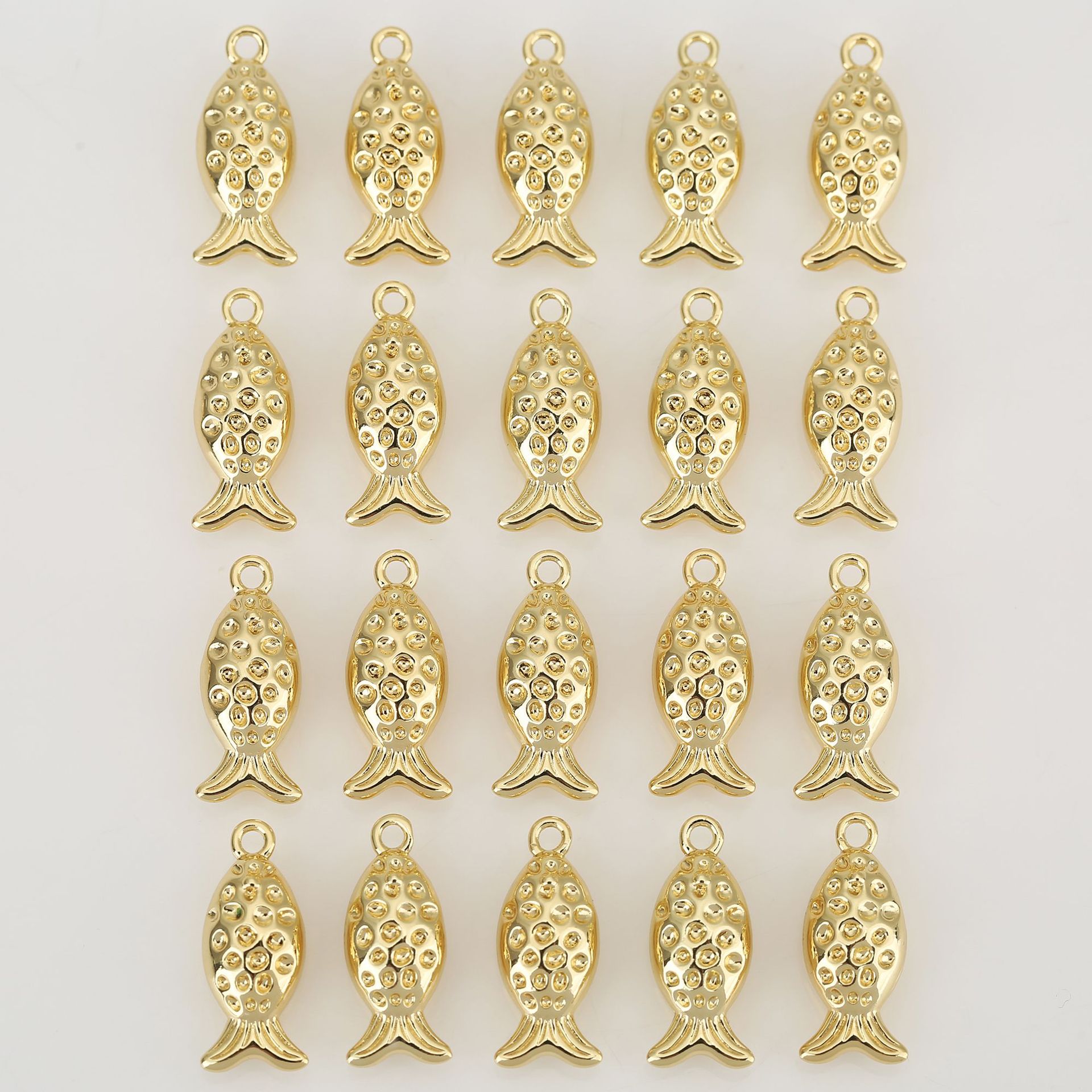 18K Gold-Plated Copper Fish-Shaped Pendant with 3D Embossed Scale Design, Personalized DIY Jewelry Accessory
