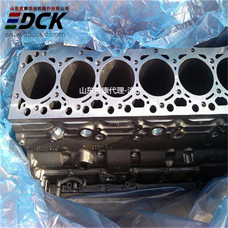供应康明斯6D102缸体 发动机配件PC200-8 210-8 220-8 240-8缸体