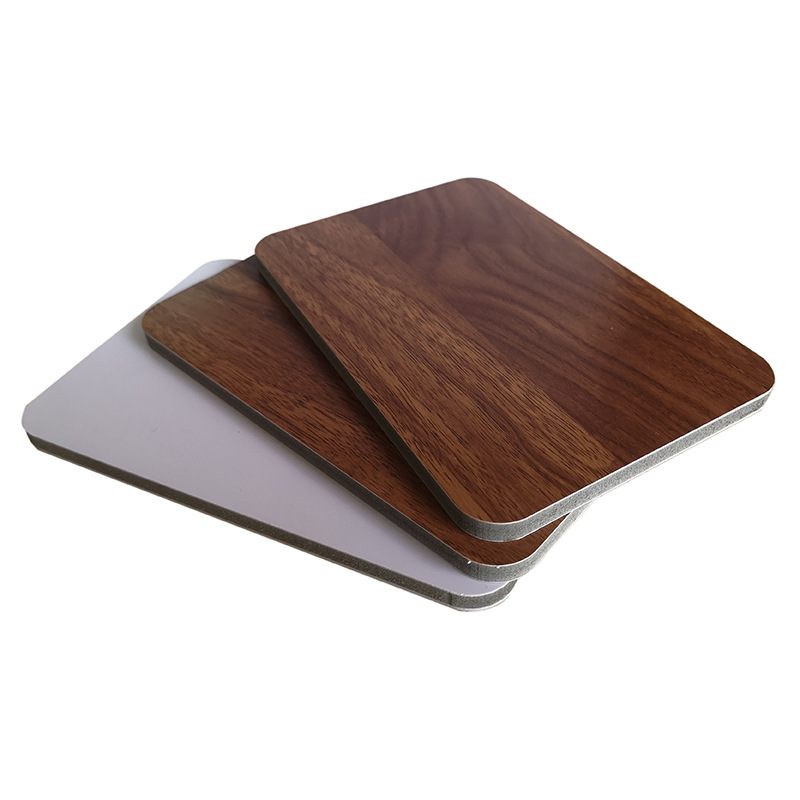 竹炭共挤木塑饰面板