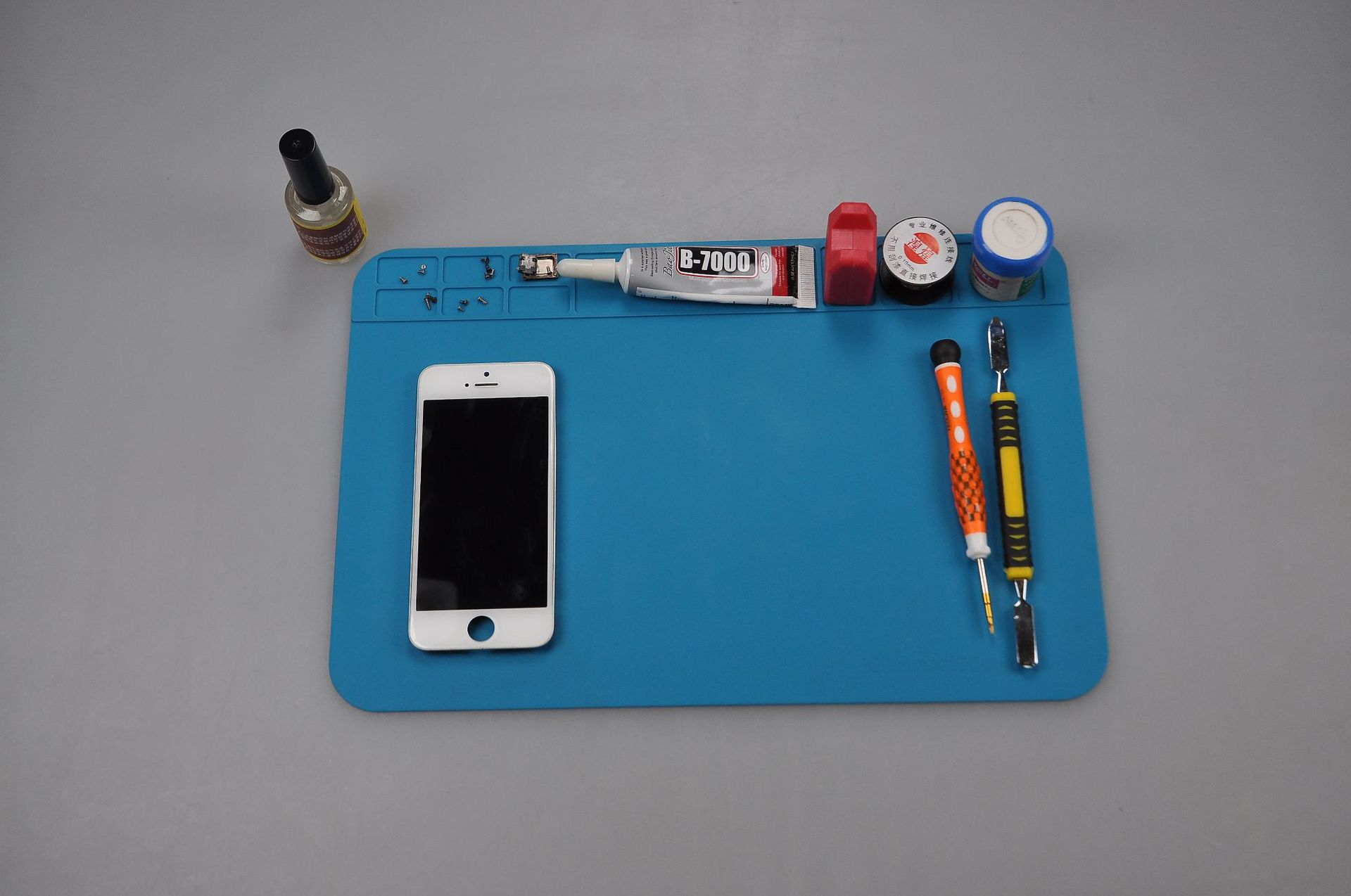 New mobile phone computer repair workbench repair mat heat insulation mat anti-static desk mat high temperature resistant anti-scalding silicone mat