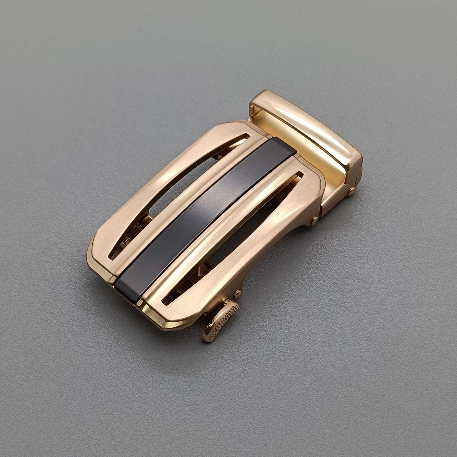 Hebillas de cinturón de acero inoxidable al por mayor, hebillas de cinturón de acero inoxidable, hebillas automáticas de aleación de zinc, hebillas de cinturón de 3,5 metales de alta gama para hombres transfronterizos