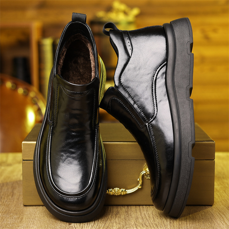 Zapatos casuales de hombre en piel con caña alta y forro cálido_voghion.com