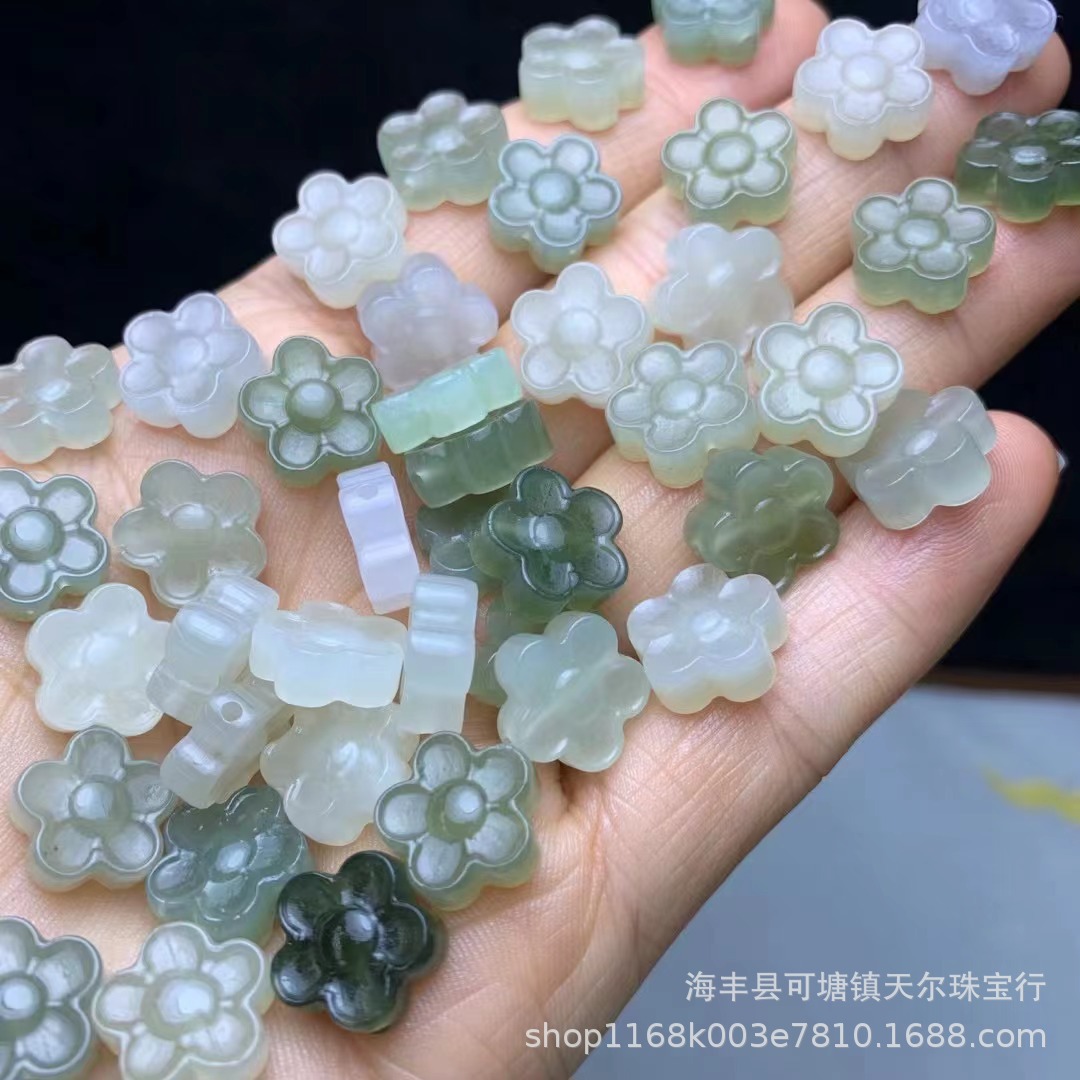 和田玉碧玉青海料 梅花DIY小配件小提溜挂件手串手链玉石饰品批发
