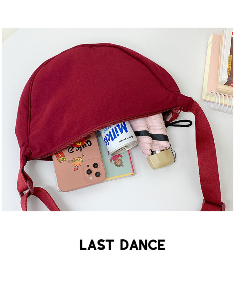 Women's Small Nylon Solid Color Streetwear Sewing Thread Dumpling Shape Zipper Underarm bag 23L display picture 26