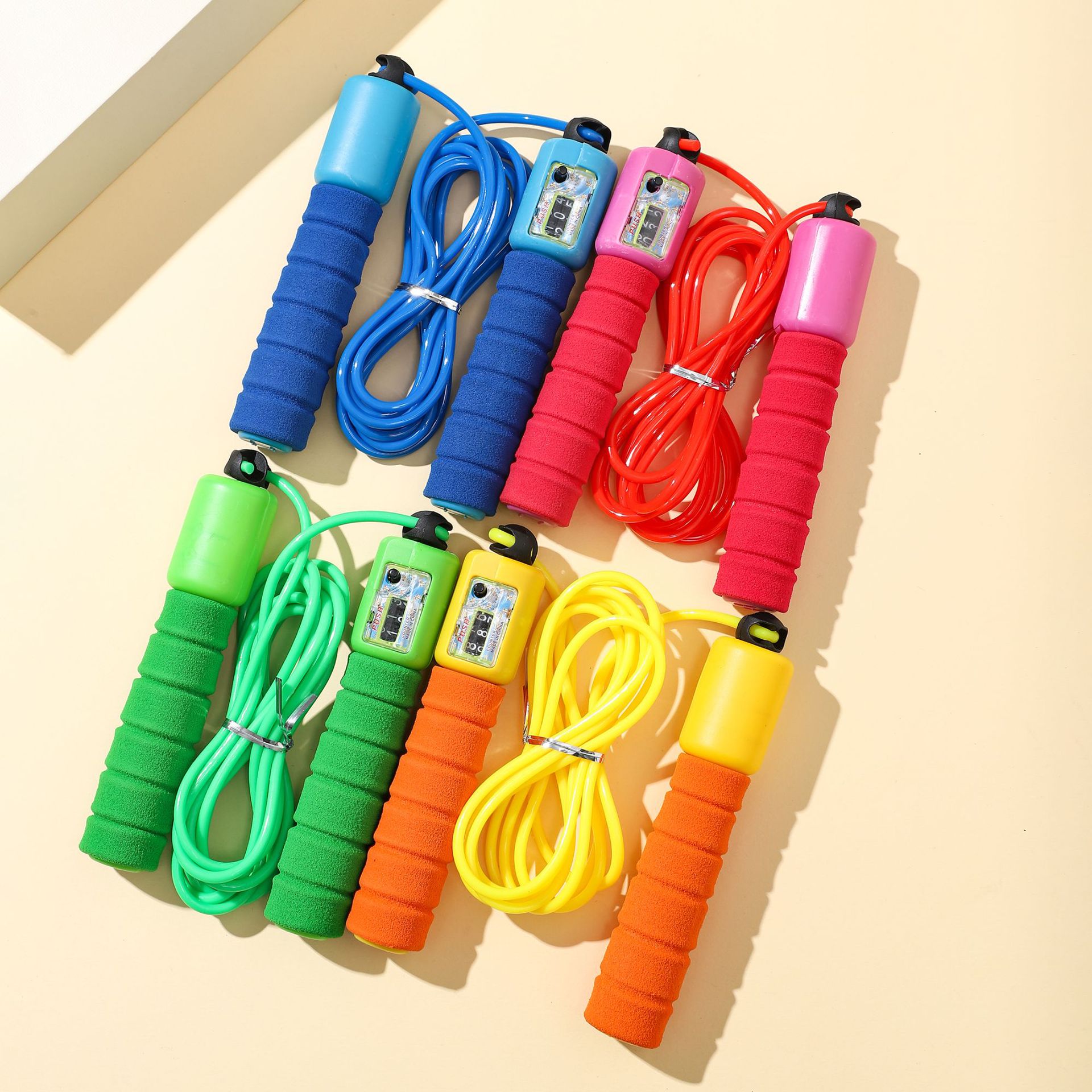 2025新款休闲健身自动计数跳绳批发精美海绵包柄儿童户外运动跳绳