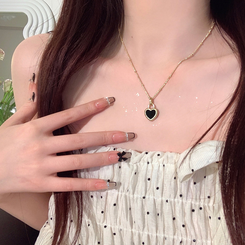 Small design retro double-sided necklace