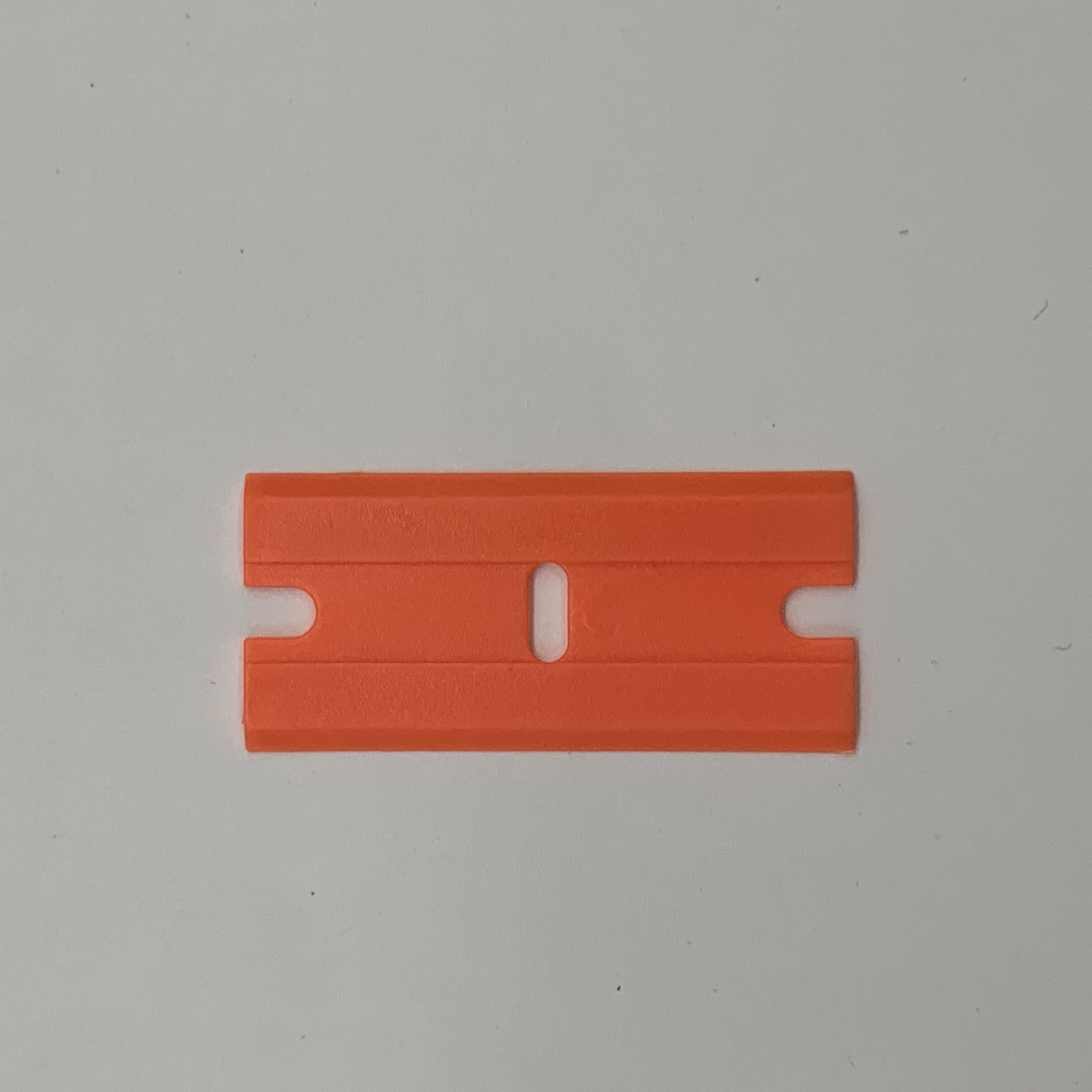 오렌지 플라스틱 블레이드