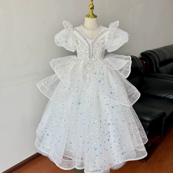 White, with short sleeve