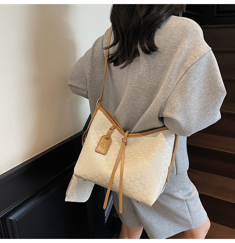 Large-capacity French Tote bag for women 2025 new style, elegant European and American fashionable women's bag, casual shopping and commuting bag undefined