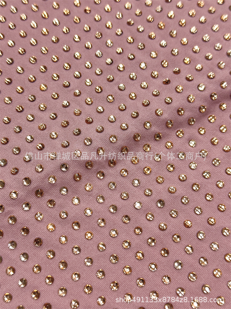 Nuevo tela de seda de leche caliente tela de vidrio caliente tela de perforación caliente vestido delgado vestido