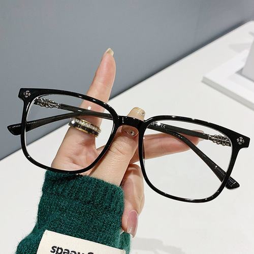 Black Frame Anti-blue Light Glasses for Men, Compatible with Myopia Astigmatism, Large Frame, Croco Heart Eyeglass Frame, Non-prescription