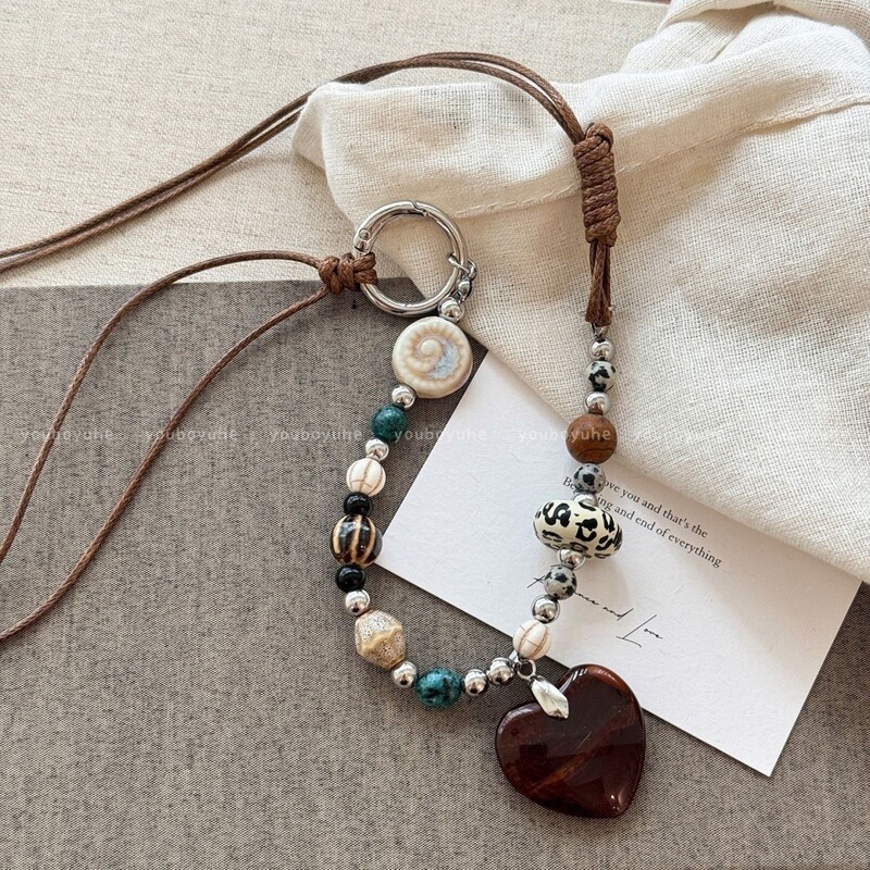 Retro Brown Heart Pendant Necklace, High-End Ceramic Hand-Woven Rope, Long Beaded Sweater Chain, Antique Necklace