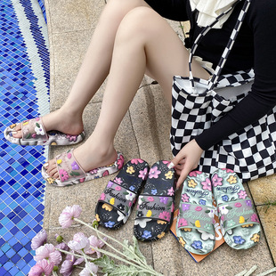 Ů�ɐۻ����ļ��r�з�����ʺ�к��ɳ��������ŮŮ���⴩��������