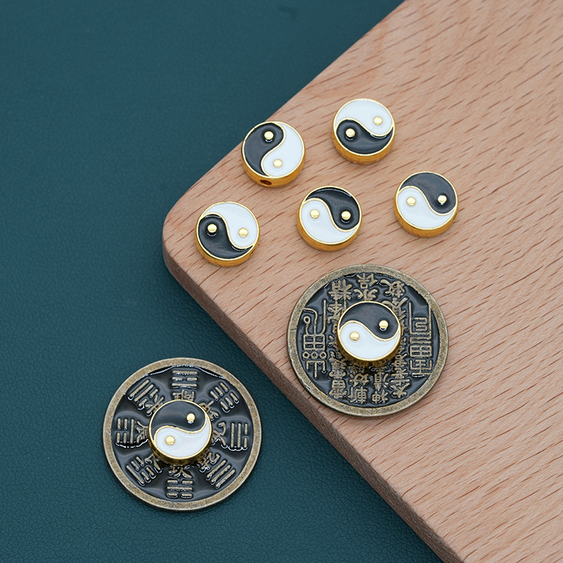 Alloy electrophoresis high color oil drop Taiji Bagua antique handmade bracelet necklace pendant accessories pendant Alloy electrophoresis high color oil drop Taiji Bagua antique handmade bracelet necklace pendant accessories pendant