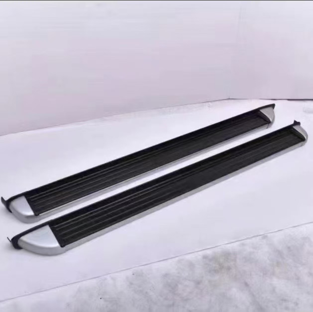 Suitable for Nissan Navara Original Side Pedal Foot Pedal Welcome Pedal Pickup Modification Accessories