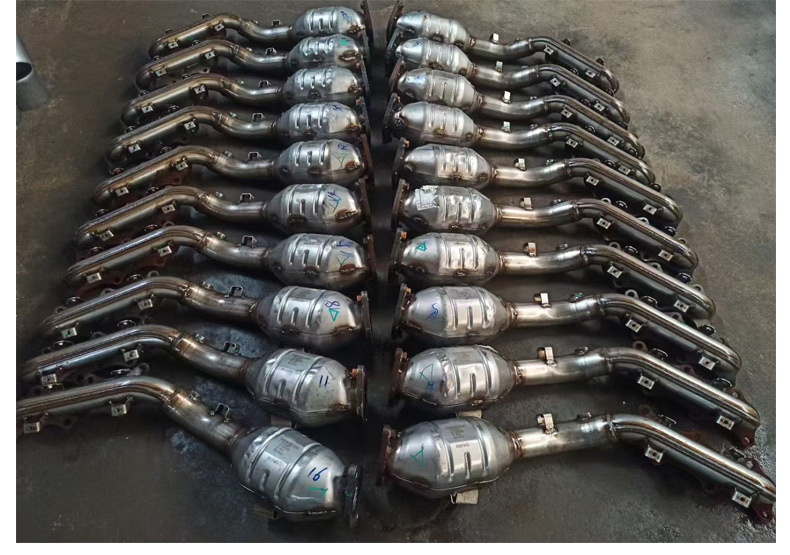 Three-Way Catalytic Converter Is Suitable for Honda Assembly Car Exhaust Purifier Silencer and Noise Reduction Three-Way Catalytic Converter