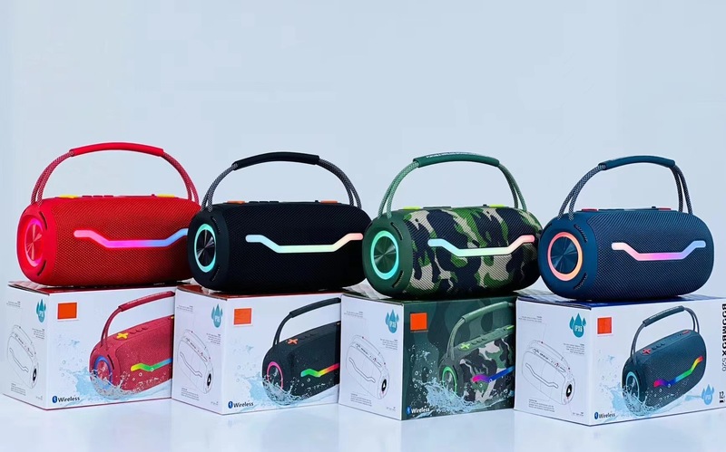 新型手提げハイパワーbluetoothオーディオRGB走馬灯防水カードサブウーファBOOMBOX520|undefined
