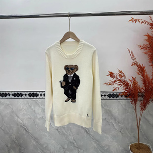 ��ƷR�Һ�ɫ���bС��ë��Ů���A���������b���� ���c��Ʀ��ī�R��