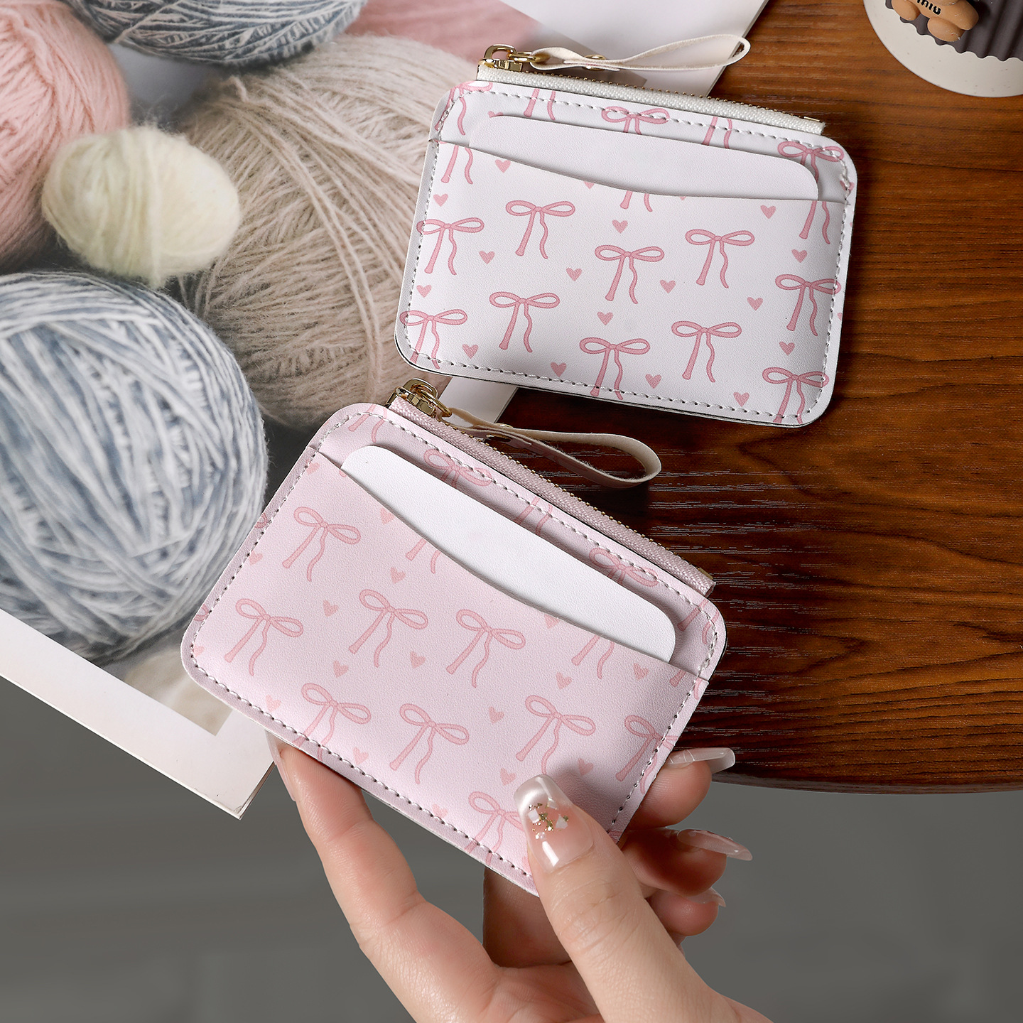 2026 New Printed Card Holder/Coin Purse, Compact and Portable Card Clip, Mini Simple Short Card and Business Card Holder